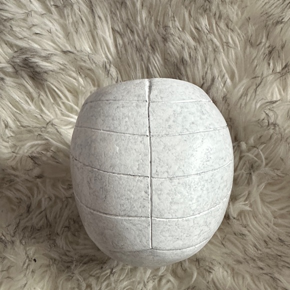 Abstract Face Sculpture - Picture 6 of 9